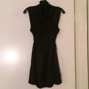 💛 Little Black Forever 21 Dress